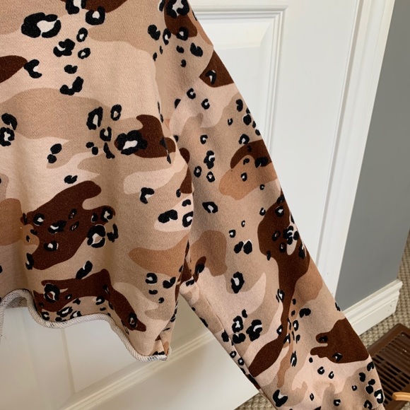 Long Sleeve and Cropped Sweater - Picture 6 of 8